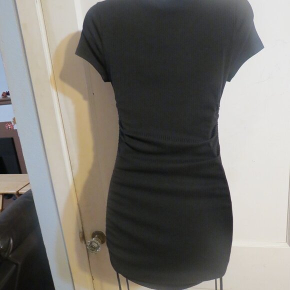 ULTRA FLIRT Women's Short Sleeve Mini Evening Body Dress sz xs - Picture 3 of 3